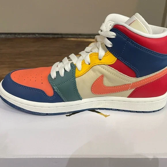 Women's Air Jordan 1 Mid SE in French Blue/Magic Ember - Picture 5 of 13